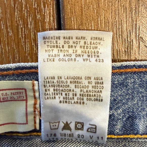 Levi's Classic Relaxed Fit Denim Jeans 32X34 - Picture 6 of 8